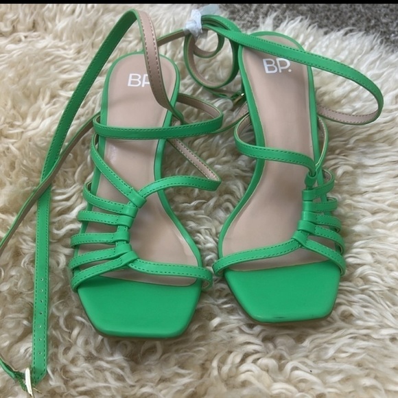 BP. Valerie Wraparound Ankle Strap Sandal - Picture 5 of 9